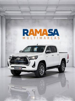 TOYOTA HILUX 2.8 D-4D TURBO DIESEL CD SRX 4X4 AUTOMÁTICO